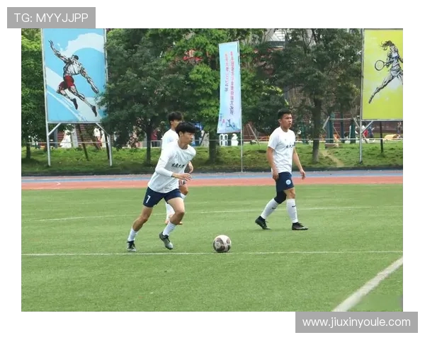 绿茵荣耀燃动青春激情探索足球世界背后的力量