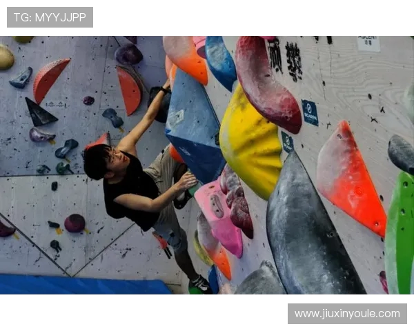 杭州极限运动队攀岩联赛背后的拼搏与成长故事