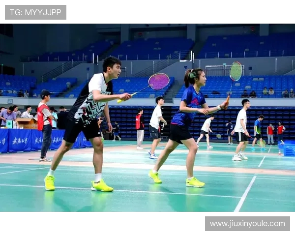 激烈角逐与精彩瞬间 体育赛事背后的故事与精神传承 激烈角逐与精彩瞬间 体育赛事背后的故事与精神传承